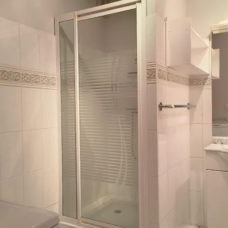 Le Broustey La Au Bout De La Rue Holiday home Andernos-les-Bains